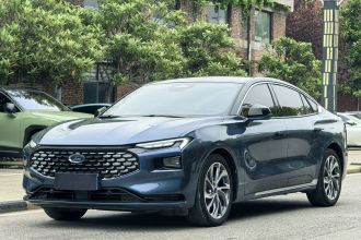 福特 蒙迪欧 2022款 EcoBoost 245 至尊型