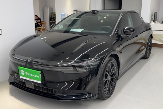极氪007 2025款 四驱智驾版 75kWh