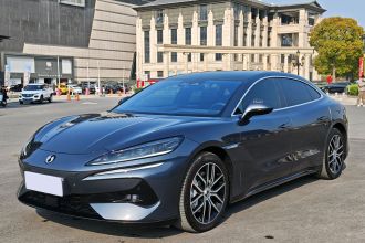 腾势Z9 2024款 1100km 四驱Max版