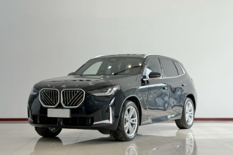 宝马X3 2025款 xDrive25L 豪华套装