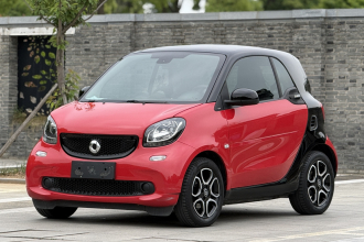 smart fortwo 2016款 0.9T 66千瓦硬顶先锋版