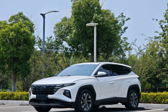 现代 2021款 途胜L 1.5T DCT GLX精英版