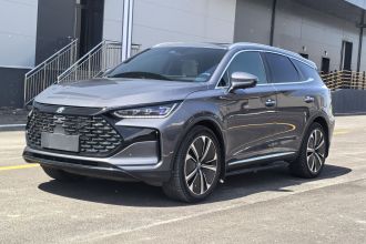 比亚迪 唐新能源 2022款 DM-p 215KM 四驱旗舰型