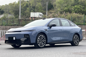 零跑汽车 零跑B01 2025款 550激光雷达版