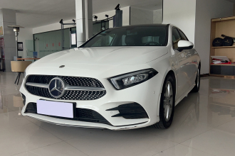 奔驰A级 2022款 A 200 L 运动轿车动感型