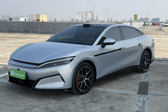 比亚迪 汉L 2025款 EV 四驱激光雷达旗舰型