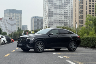 奔驰GLE轿跑 2024款 GLE 350 4MATIC 轿跑SUV 豪华型
