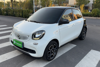 smart forfour 2018款 1.0L 52千瓦激情版
