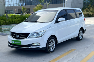 宝骏730 2019款 1.5L 手动超值型 7座 国VI