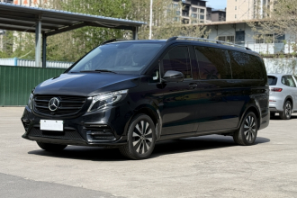 奔驰 威霆 2021款 2.0T 精英版 7座