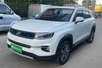 长安CS35PLUS 2019款 1.6L 手动酷联版
