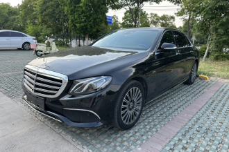 奔驰E级 2020款 改款 E 300 L 运动殊享版