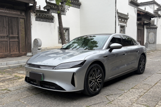 奇瑞风云 风云A9L 2025款 260超长续航尊贵版