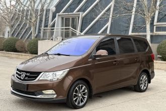 宝骏730 2016款 改款 1.5L 手动标准型 7座 国V