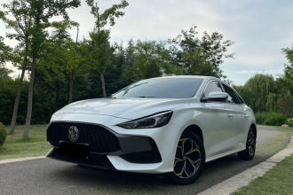 名爵 MG5 2023款 180DVVT CVT风尚版