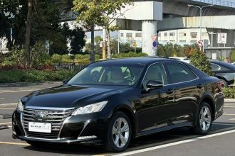 丰田 皇冠 2015款 2.0T 先锋版