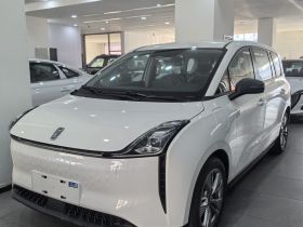 奔腾NAT 2023款 PRO 悦享出行版 425km