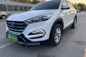 现代 途胜 2015款 1.6T 双离合两驱智能型