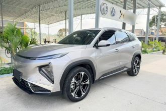 吉利银河 银河L7 2025款 EM-i 115km 探索+版