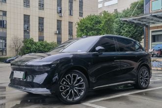 极氪7X 2025款 75kWh 后驱智驾版