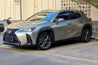 雷克萨斯UX 2020款 200 F SPORT版