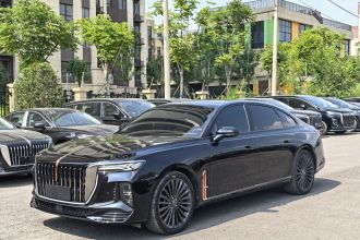 红旗H9 2025款 改款 2.0T 两驱旗享私享风尚版 5座