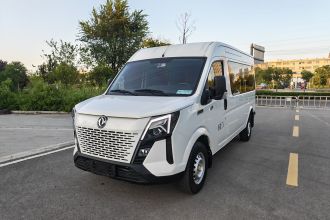 东风御风 御风 2023款 V9+ 2.0T 手动前驱多功能中轴中顶7/8/9座