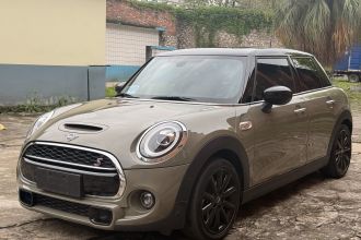 MINI 2019款 2.0T COOPER S 经典派 五门版