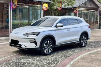 比亚迪 宋PLUS新能源 2025款 EV 520km 尊贵型