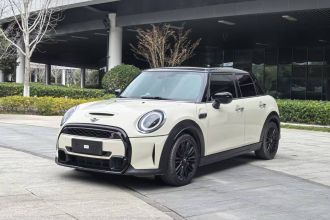 MINI 2022款 2.0T COOPER S 经典派 五门版