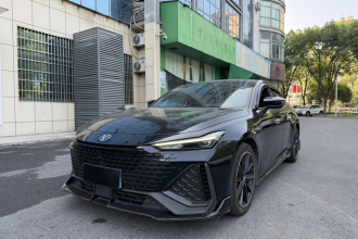 长安UNI-V 2022款 2.0T 领速版