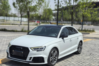 奥迪A3 2018款 30周年年型 Limousine 35 TFSI 运动型