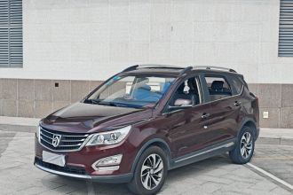 宝骏560 2015款 1.8L 手动豪华型