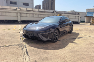 哪吒汽车 哪吒S 2024款 增程 1060 Lite版