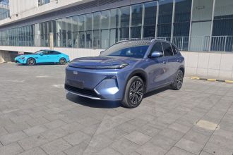 吉利银河 银河星舰7 EM-i 2025款 120km 领航版