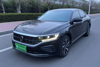 大众 帕萨特 2025款 出众款 380TSI 龙腾版