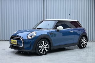 MINI 2022款 1.5T COOPER 艺术家