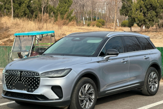 林肯 冒险家 2023款 2.0T 两驱尊享版