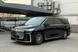 岚图汽车 岚图梦想家 2025款 PHEV 四驱尊贵鲲鹏版