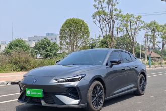 长安UNI-V 2025款 第三代 1.5T 500Bar尊贵型