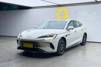 比亚迪 海豹07 DM-i 2025款 智驾版 DM-i 1.5L 125km 尊贵型