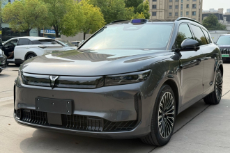 岚图汽车 岚图FREE 2025款 FREE+ 四驱乾崑版