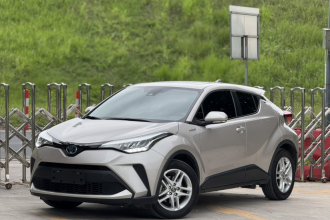 丰田C-HR 2022款 双擎 2.0L E-CVT领先版