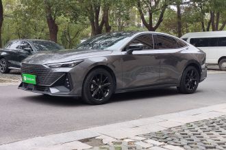 长安UNI-V 2023款 1.5T 智慧领航型