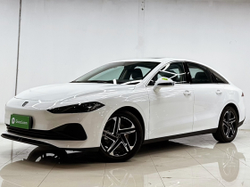 荣威D7 2023款 DMH 125km 超越版