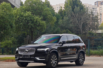 沃尔沃XC90新能源 2021款 E驱混动 T8 智尊豪华版 7座