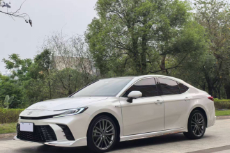 丰田 凯美瑞 2024款 双擎 2.0HXS 运动Plus版