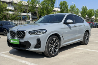 宝马X4 2022款 xDrive 30i M运动套装