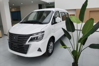 东风风行 菱智M5EV 2025款 460km 基本型 9座