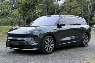 蔚来ES8 2023款 100kWh 行政版
